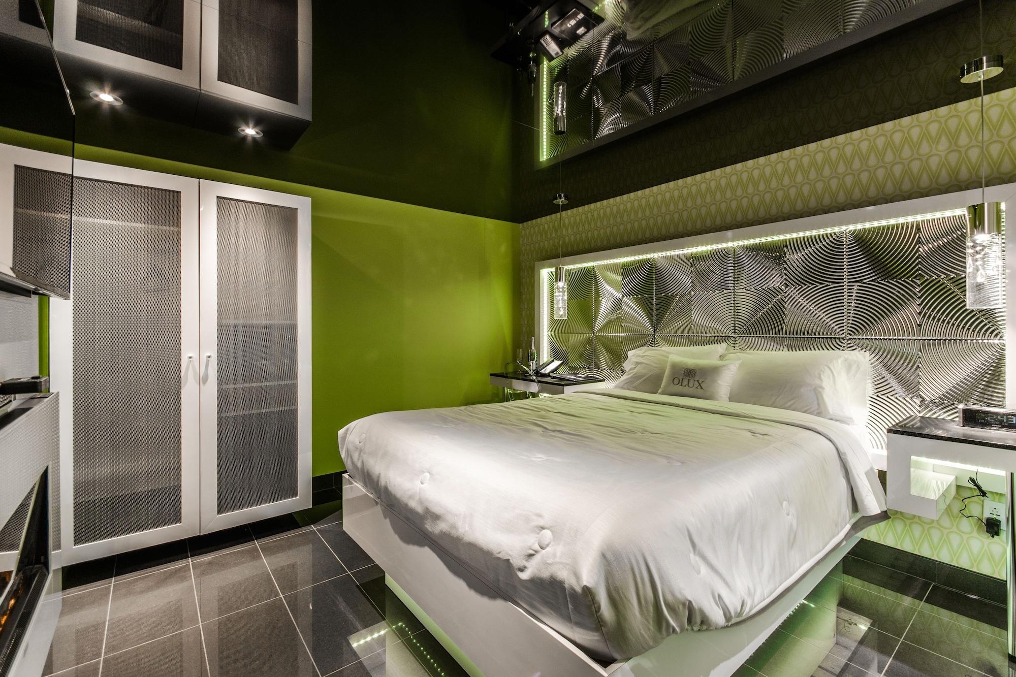 Olux Hotel-Motel-Suites Laval Bagian luar foto