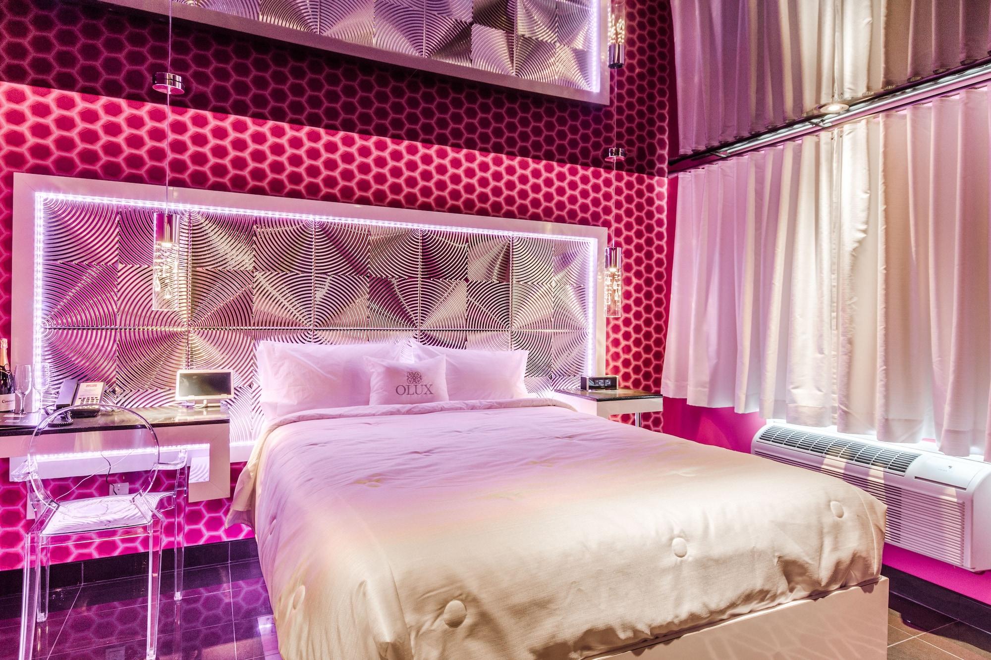 Olux Hotel-Motel-Suites Laval Bagian luar foto
