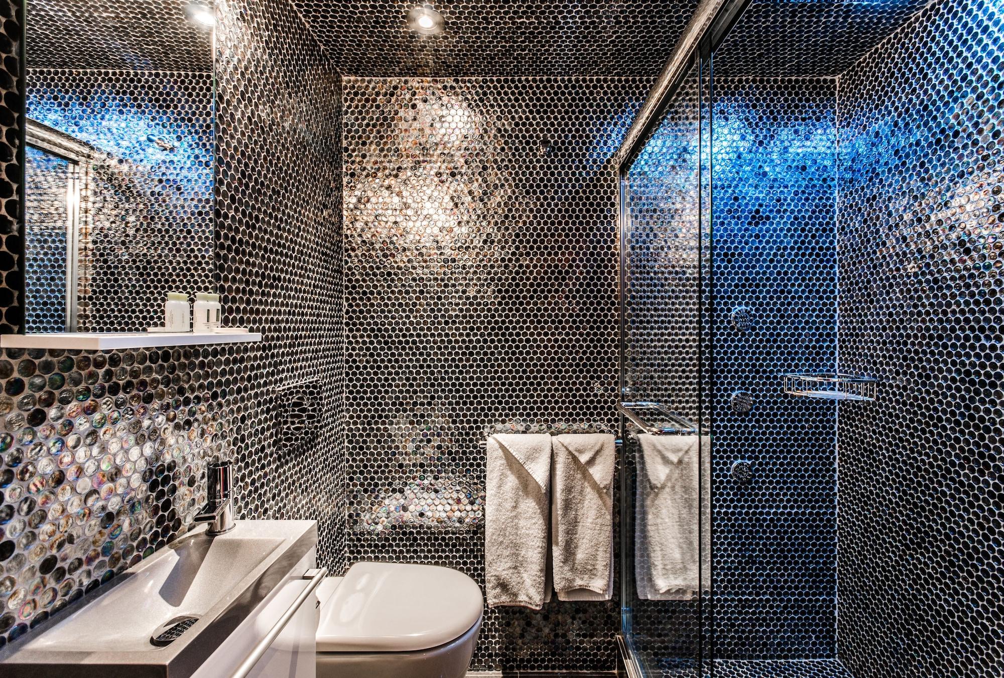 Olux Hotel-Motel-Suites Laval Bagian luar foto